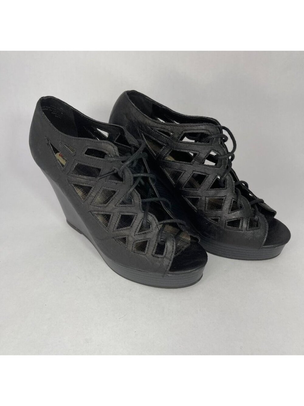Olsenboye shoe Women's 9 Black Wedges 4" heel lace up open toe